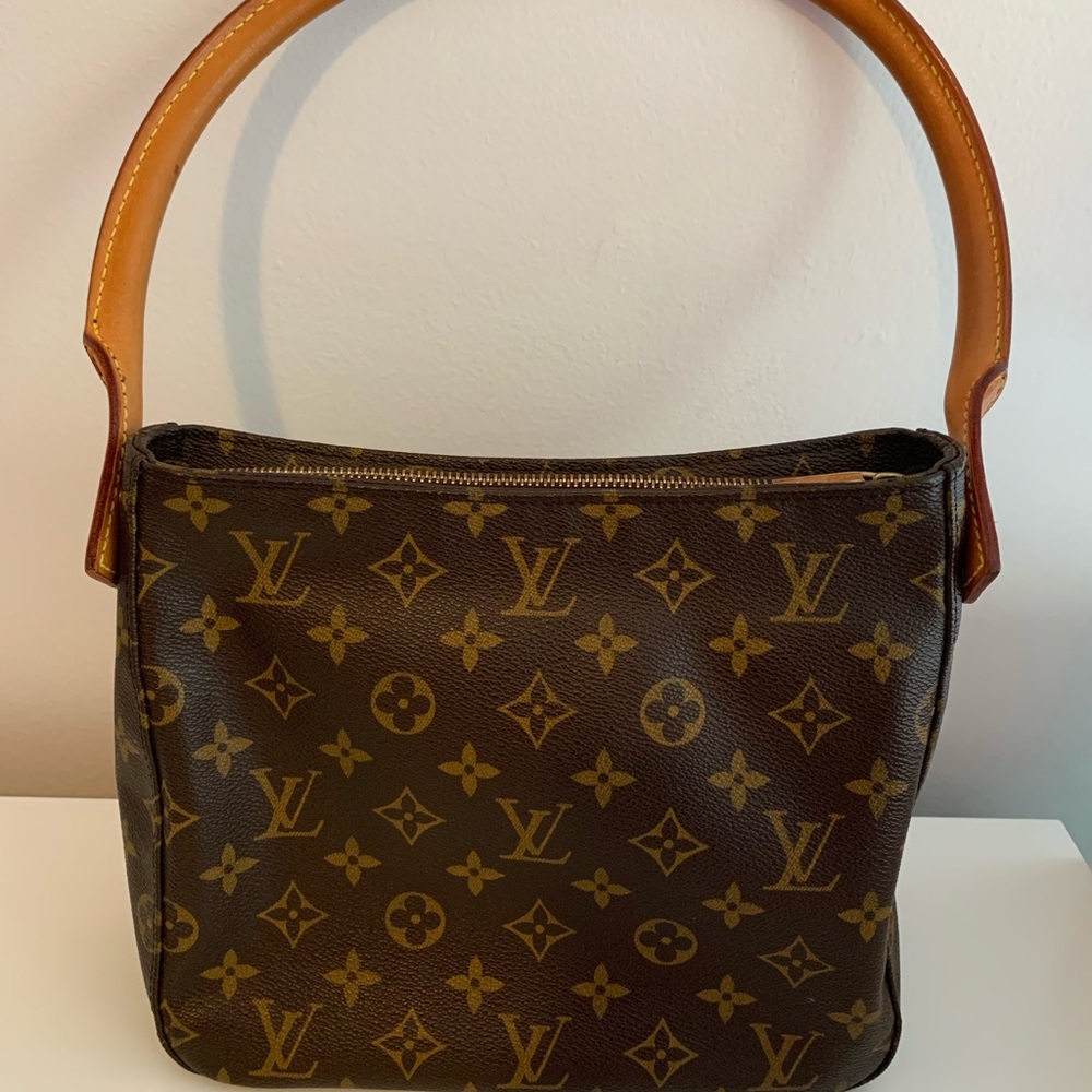 Louis Vuitton Looping MM (Authenticity Guaranteed)